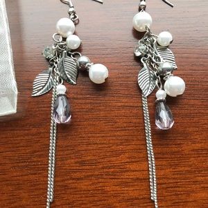 Pearls, leaves and crystals, oh my!